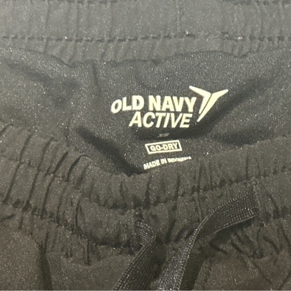 2 pair Old Navy active shorts - Picture 4 of 4